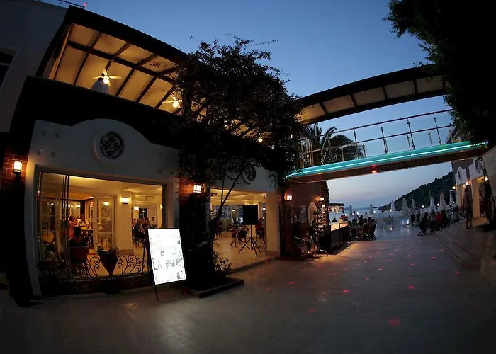 Cactus Mirage Family Club 4*