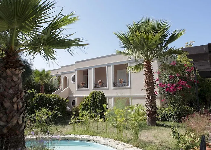 Cactus Mirage Family Club Resort 4*