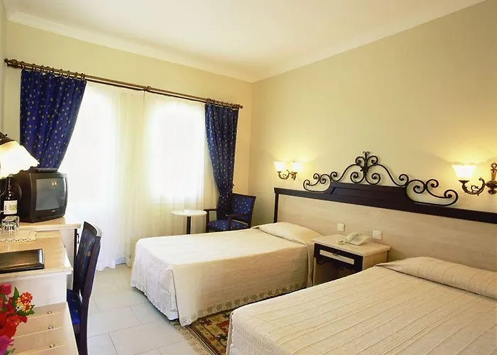Feriested Cactus Mirage Family Club 4*