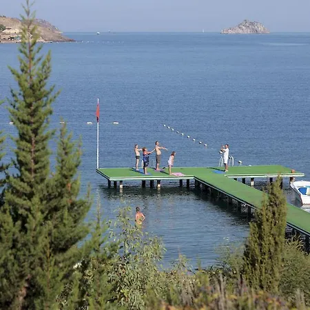 Cactus Mirage Family Club Üdülőközpont 4*