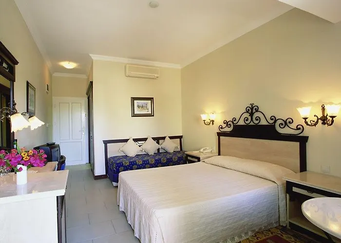 Cactus Mirage Family Club 4*