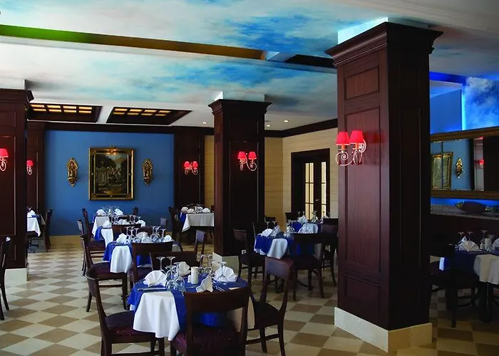 Cactus Mirage Family Club Resort 4*