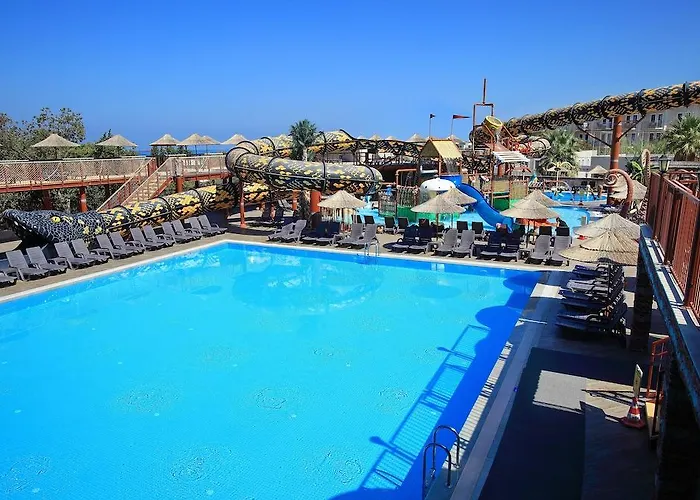 Cactus Mirage Family Club