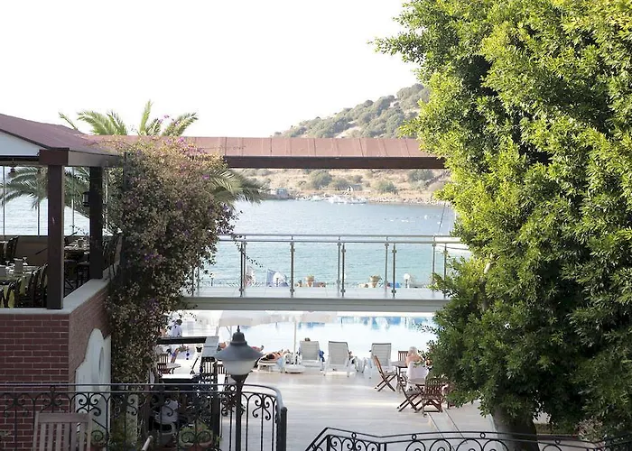 Cactus Mirage Family Club 4*