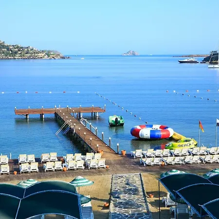 Θέρετρο Cactus Mirage Family Club