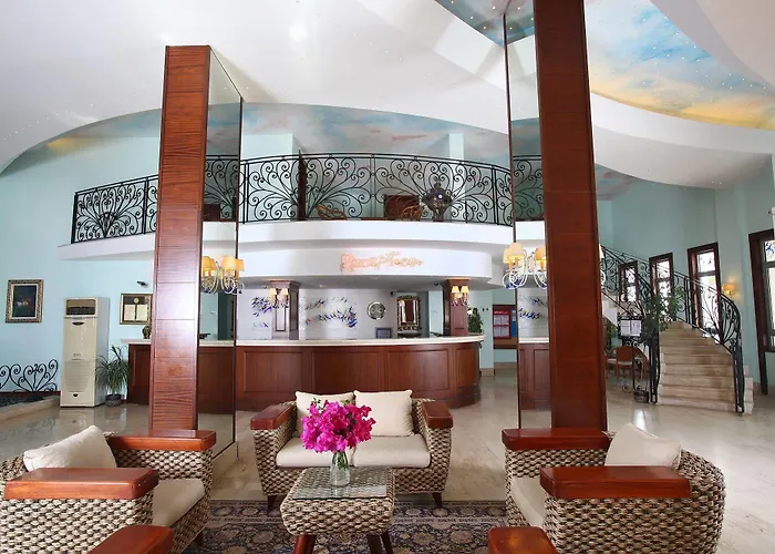 Cactus Mirage Family Club