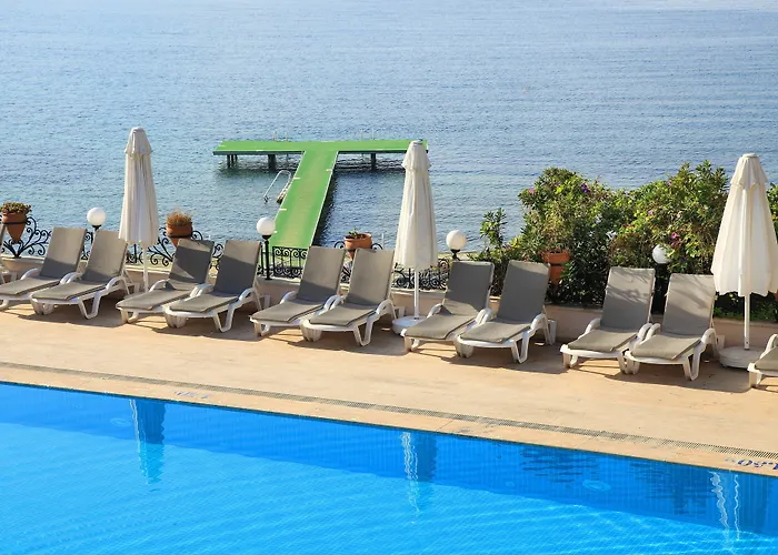 Cactus Mirage Family Club 4*